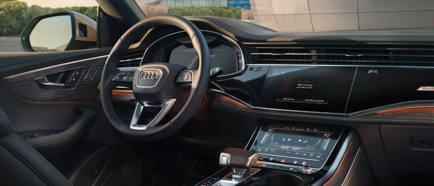2025 Audi Q8 Interior Front