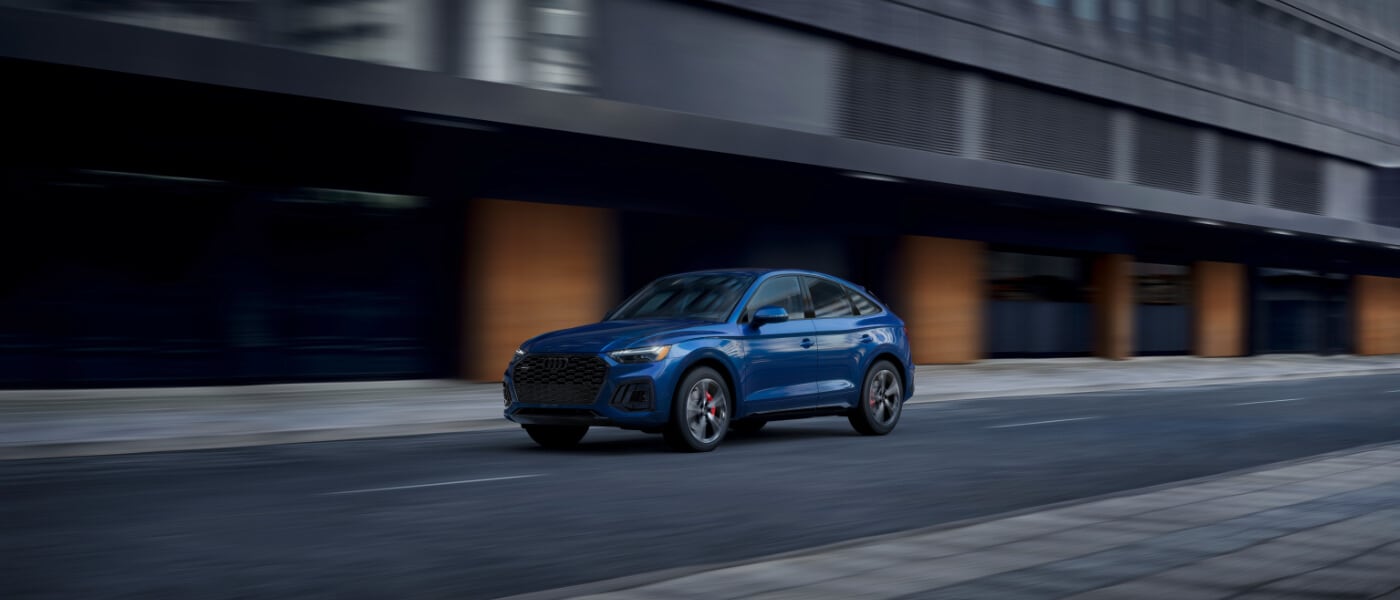 2025 Audi Q5 Sportback Exterior Driving Fast In City