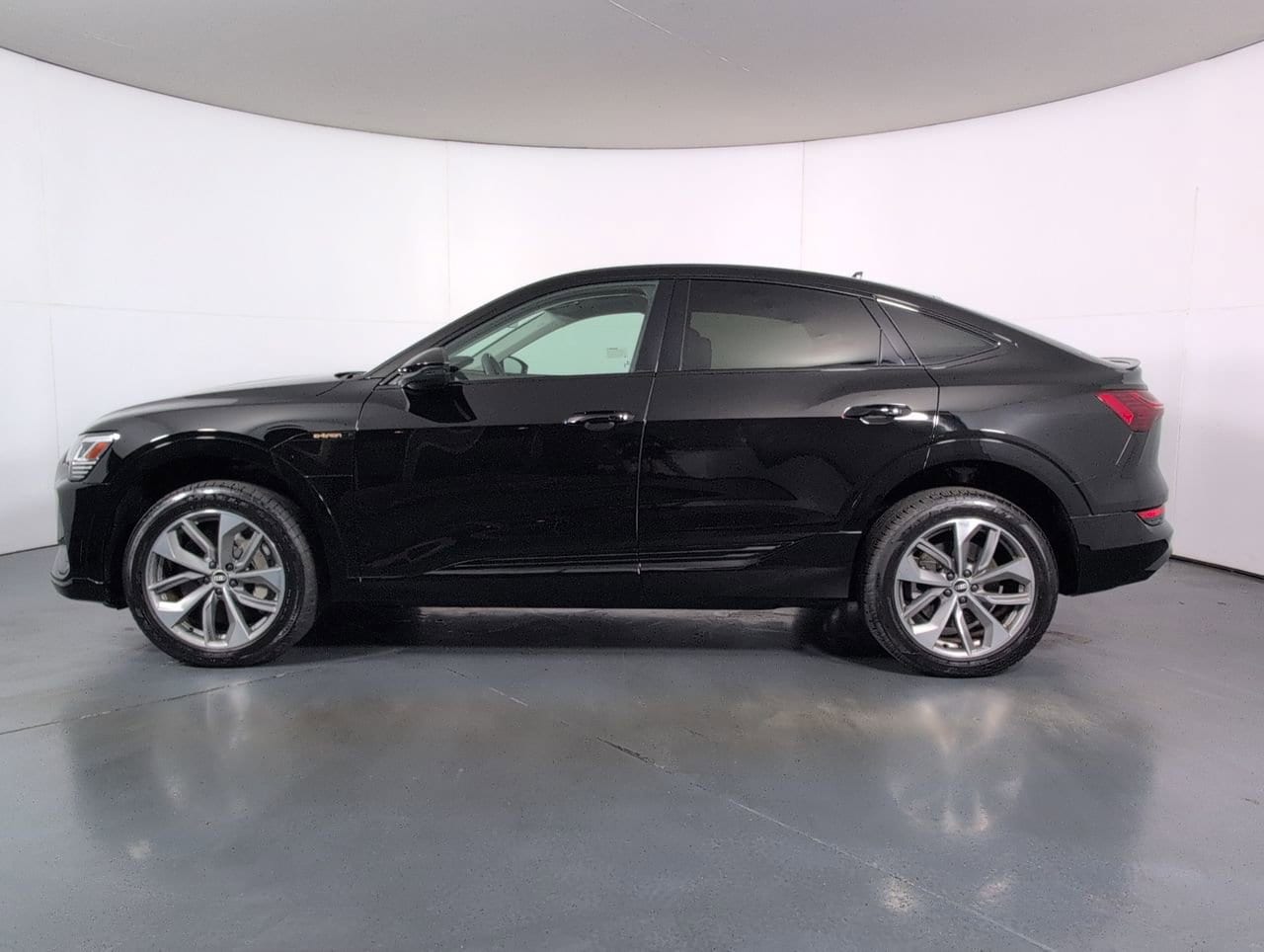 Used 2021 Audi e-tron Sportback Premium with VIN WA11AAGE6MB012425 for sale in Hoffman Estates, IL