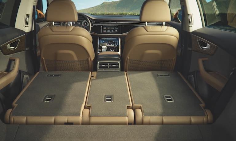 2019 Audi Q8 side profile picture