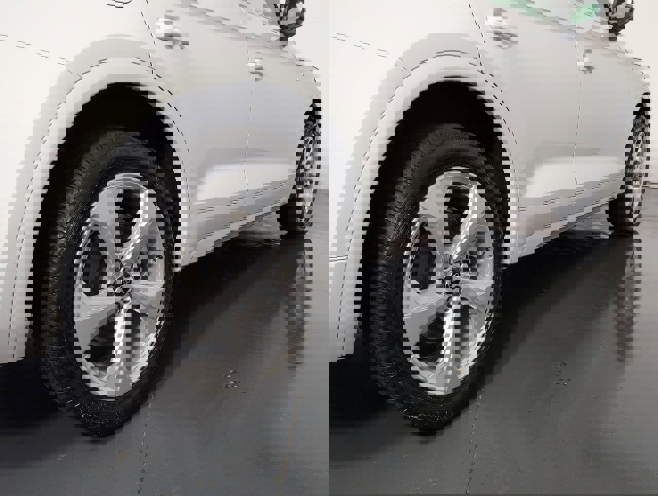 2025 Audi Q5 S line Premium Plus 45 TFSI photo 3