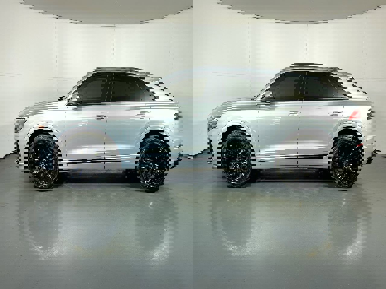 2025 Audi Q8 line Premium Plus photo 2