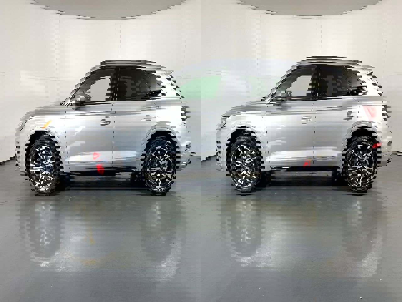 Certified 2025 Audi Q5 Premium Plus with VIN WA1EAAFY8S2035814 for sale in Hoffman Estates, IL