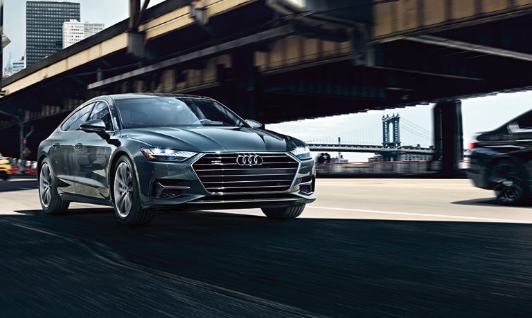 19Audi-A7-Exterior-DrivingonCityStreet-5x3