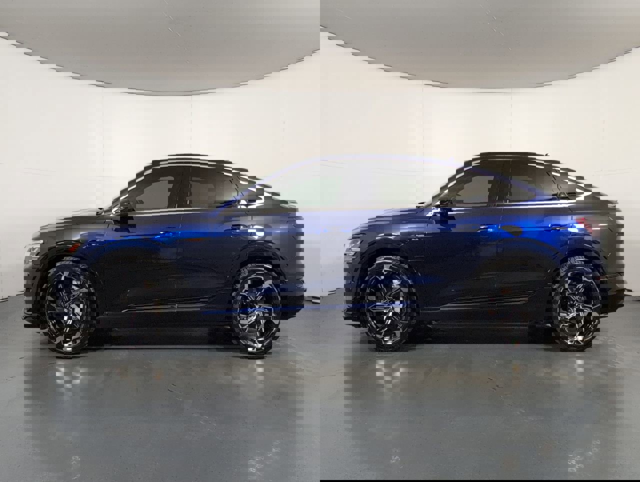 2021 Audi e-tron Sportback Premium Plus photo 2