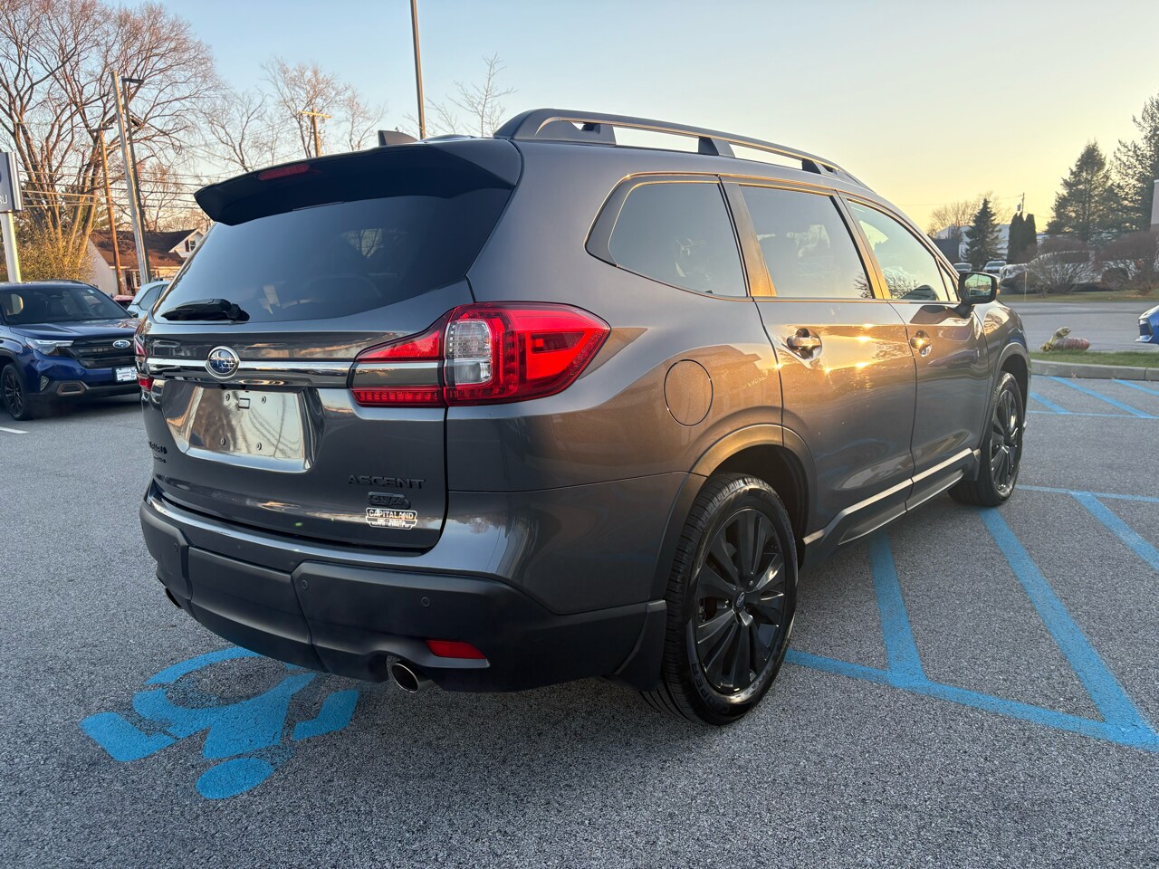 2022 Subaru Ascent Onyx Edition photo 3