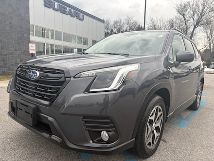 2023 Subaru Forester Premium SUV