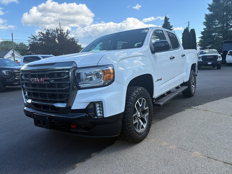 2022 GMC Canyon 4WD AT4 Crew Cab Short Box (Cloth)'s photo