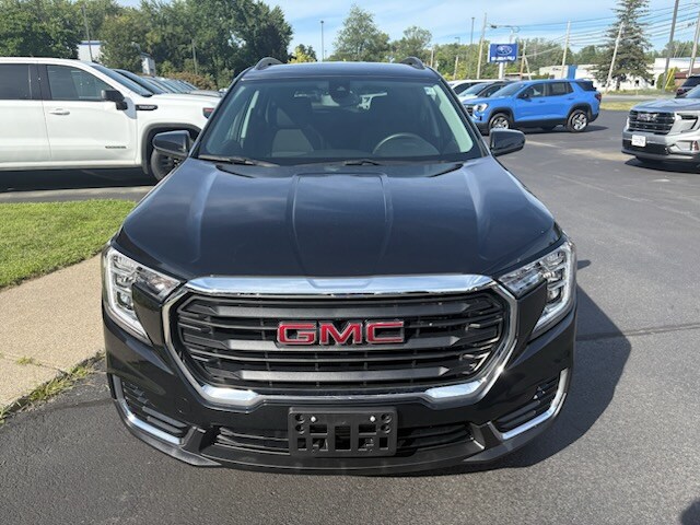 2022 Gmc Terrain SLE photo 3