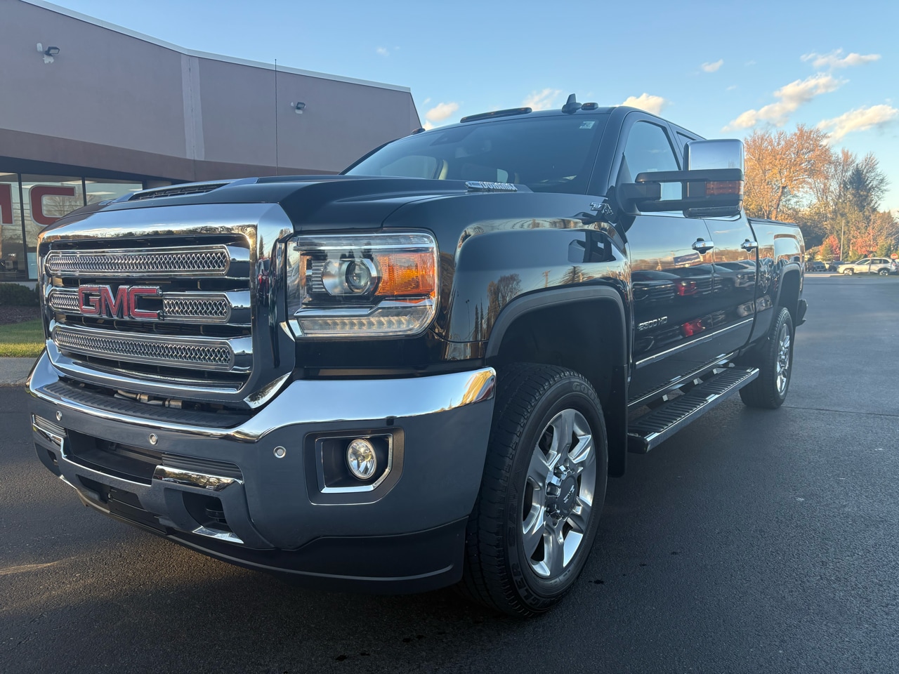 2019 GMC Sierra 2500HD SLT's photo