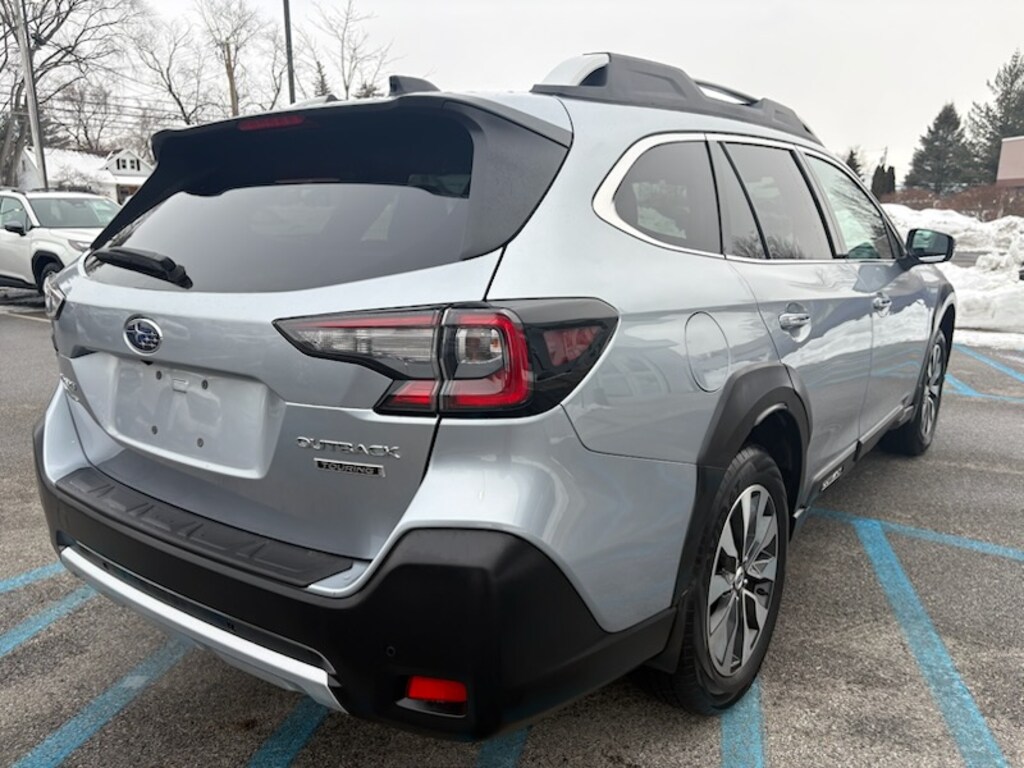 Used 2023 Subaru Outback Touring SUV