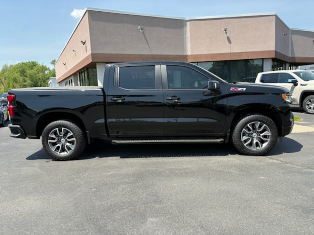Used 2024 Chevrolet Silverado 1500 RST Truck Crew Cab