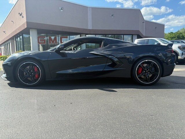 2024 Chevrolet Corvette Stingray 3LT photo 3