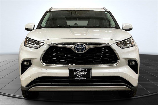 2022 Toyota Highlander Hybrid Platinum photo 3