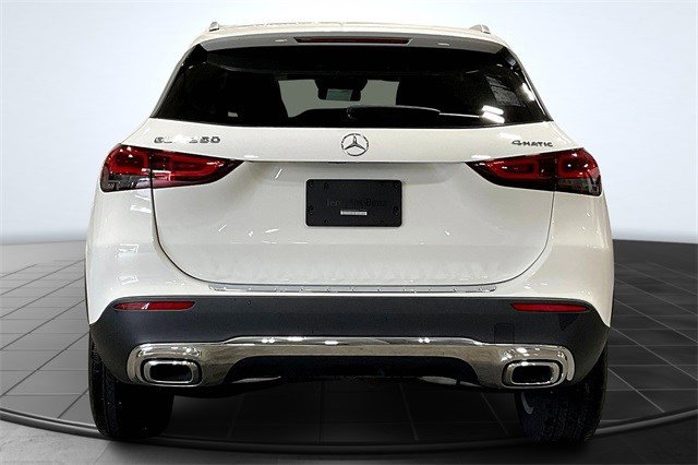 2021 Mercedes Benz GLA 250 4MATIC photo 4