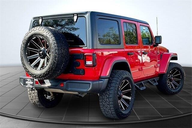 2019 Jeep Wrangler Unlimited Sahara photo 2