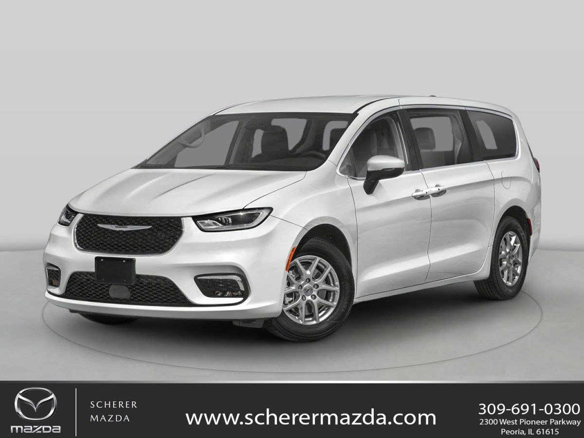 2023 Chrysler Pacifica Limited's photo
