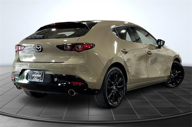 2024 Mazda Mazda3 Hatchback 2.5 Carbon Turbo photo 2