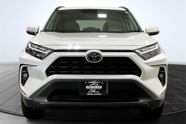 2024 Toyota RAV4 XLE Premium photo 2