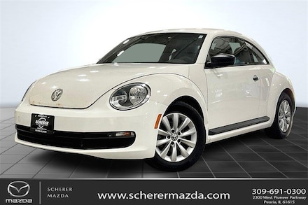 2014 Volkswagen Beetle 2.5L Entry w/PZEV Hatchback