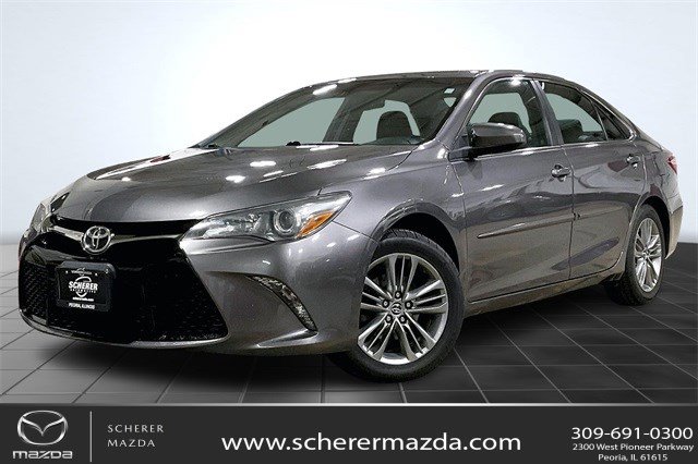 2016 Toyota Camry Special Edition's photo