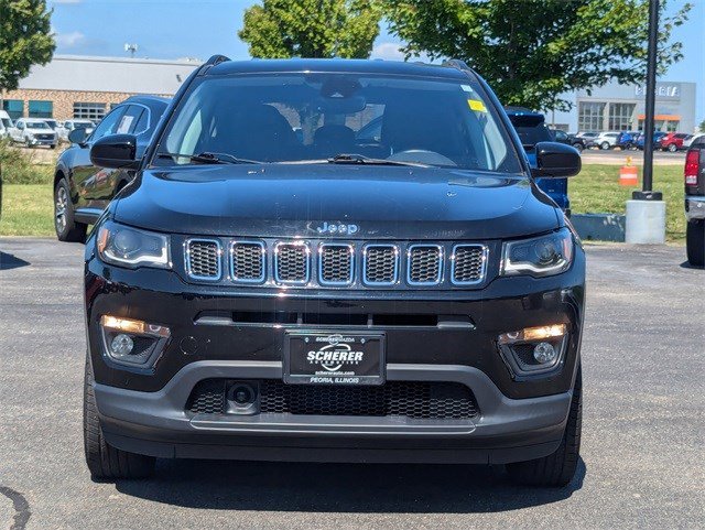 Used 2018 Jeep Compass Latitude with VIN 3C4NJDBB2JT393173 for sale in Peoria, IL