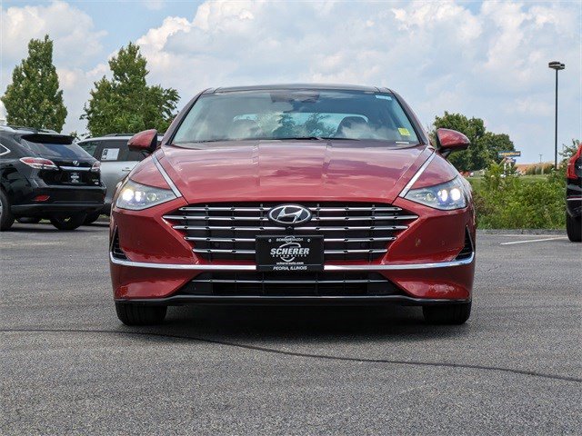 Used 2023 Hyundai Sonata Hybrid Limited with VIN KMHL54JJ2PA079832 for sale in Peoria, IL