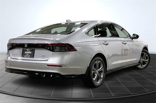 2023 Honda Accord Hybrid EX-L photo 2