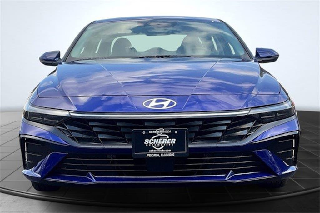 Used 2025 Hyundai Elantra Hybrid Limited Sedan