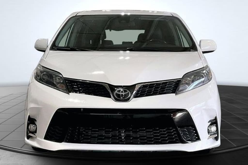Used 2020 Toyota Sienna SE 8 Passenger Van