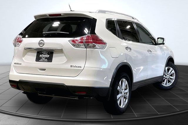 Used 2015 Nissan Rogue SV with VIN KNMAT2MV1FP576628 for sale in Peoria, IL