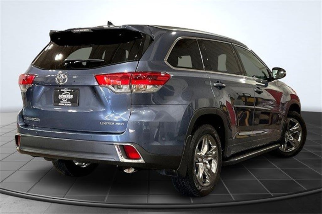 Used 2018 Toyota Highlander Limited Platinum V6 SUV