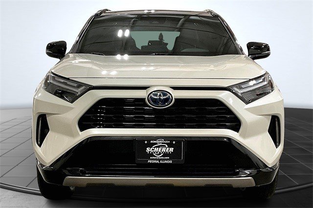 2022 Toyota RAV4 Hybrid XSE photo 3