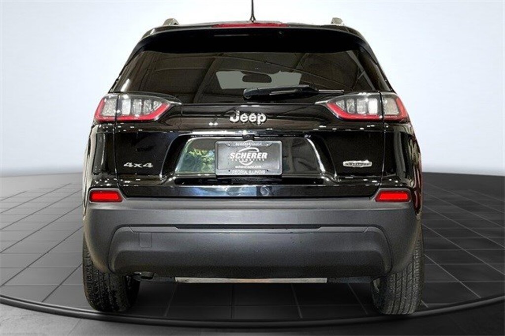 Used 2020 Jeep Cherokee Latitude SUV