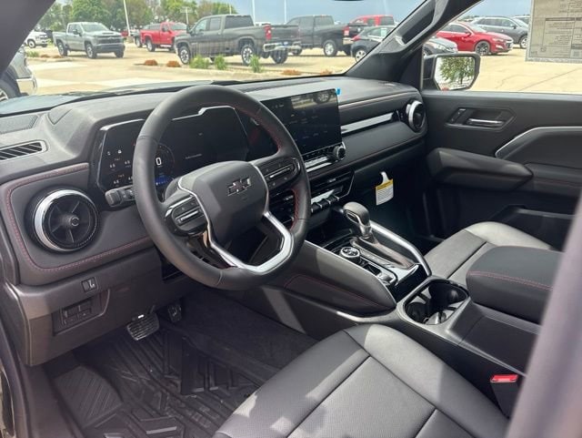 2026 Chevrolet Colorado Z71 - Photo 13