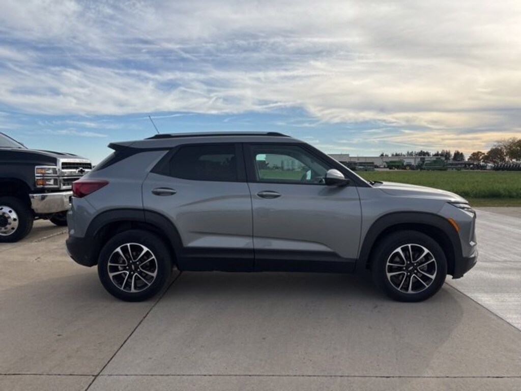 Used 2024 Chevrolet Trailblazer LT SUV