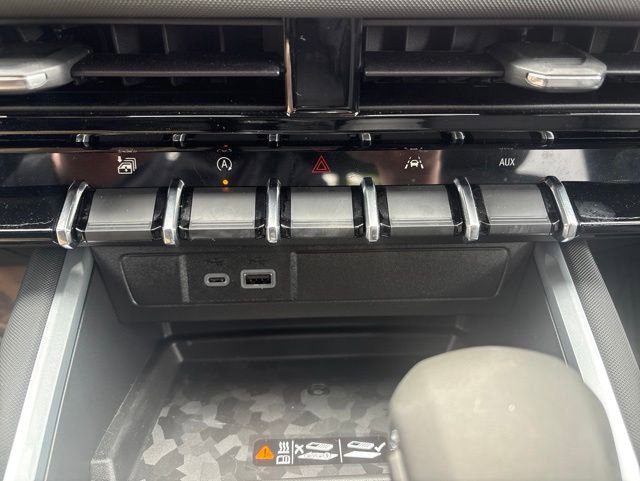 2026 Chevrolet Colorado Z71 - Photo 37