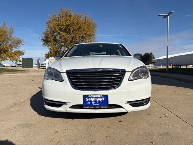 2013 Chrysler 200 Limited photo 3