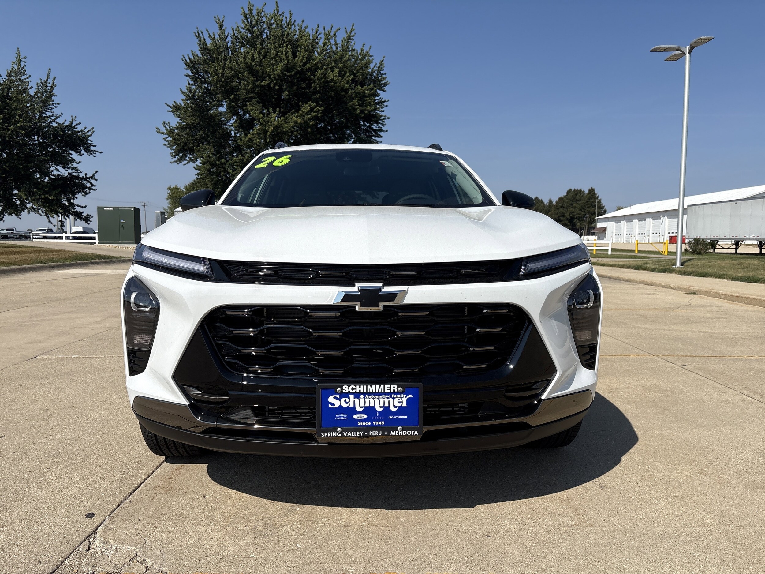 2026 Chevrolet Trax ACTIV photo 2