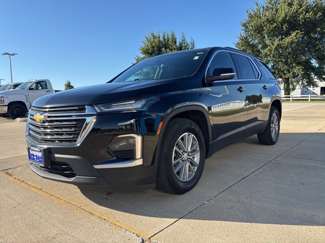 2023 Chevrolet Traverse Cloth photo 2