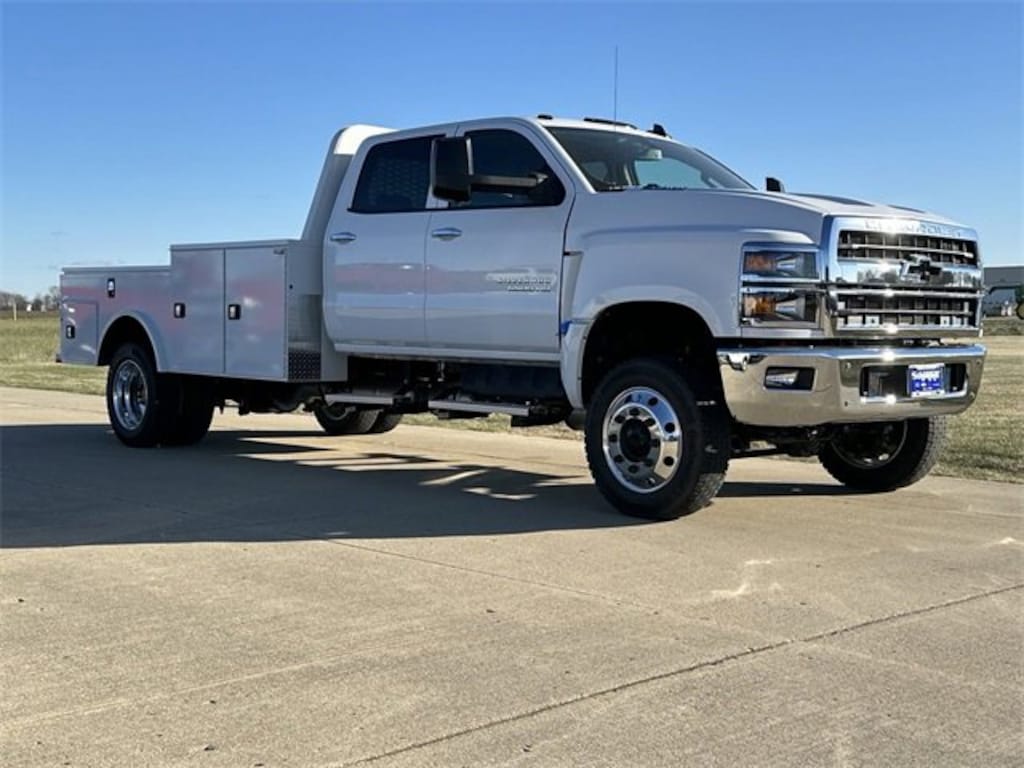New 2024 Chevrolet Silverado 6500 HD LT Truck
