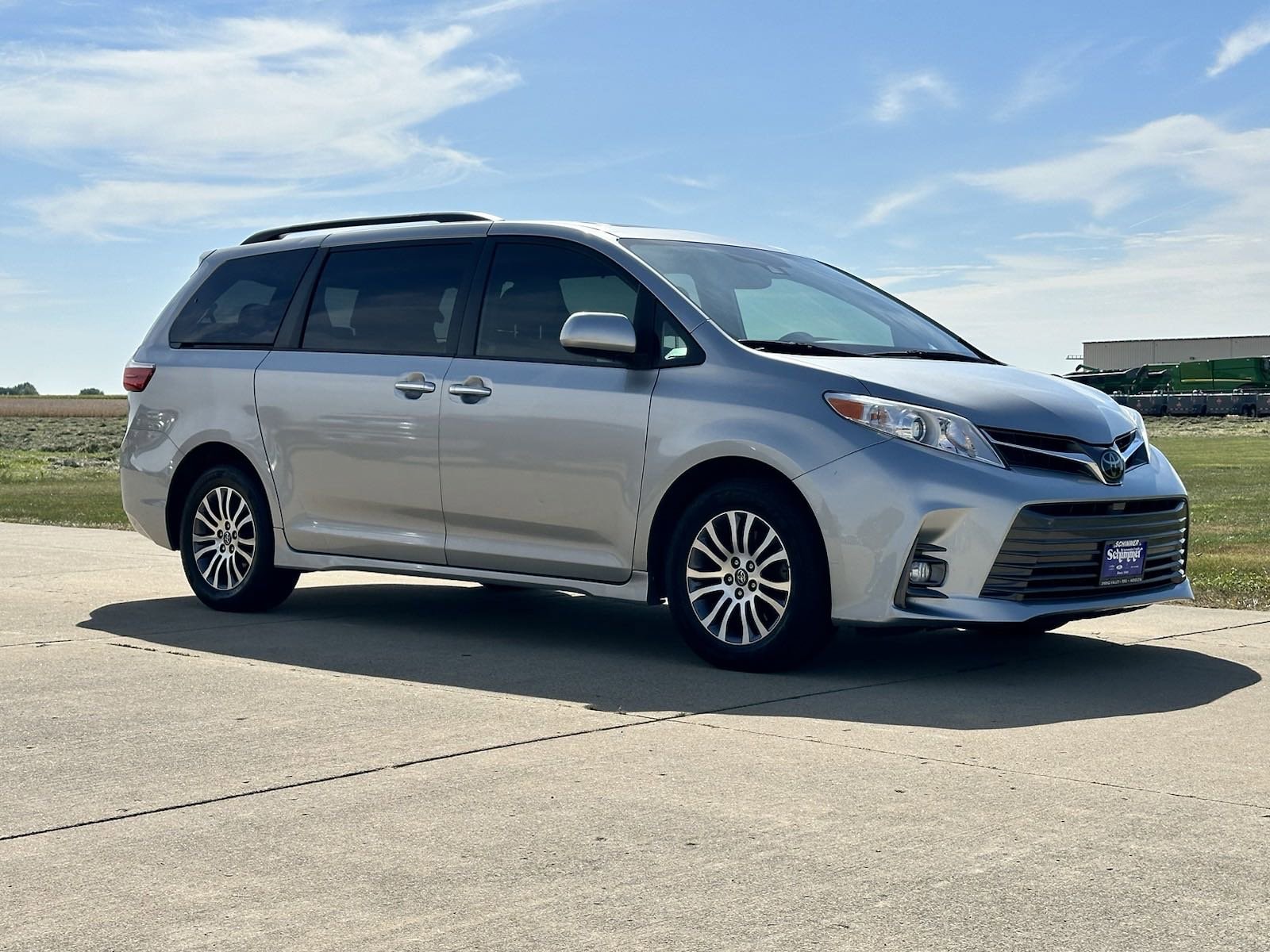 Used 2020 Toyota Sienna XLE with VIN 5TDYZ3DC0LS034326 for sale in Peru, IL