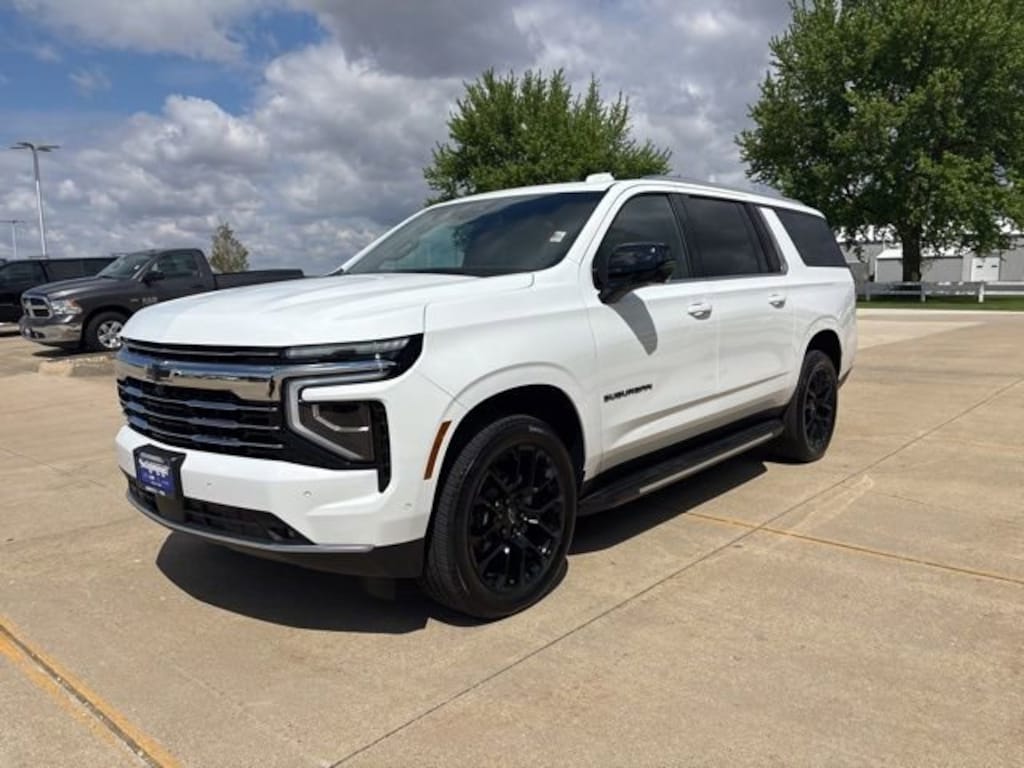 New 2026 Chevrolet Suburban LT SUV