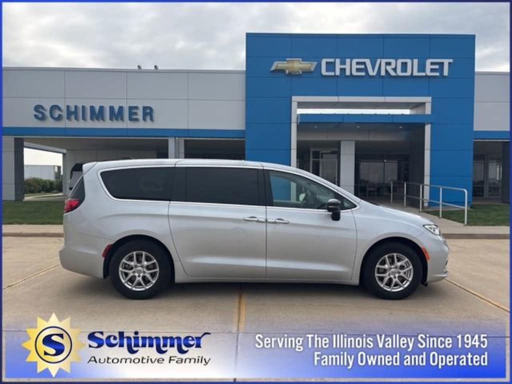 Used 2024 Chrysler Pacifica Touring L Van Passenger Van