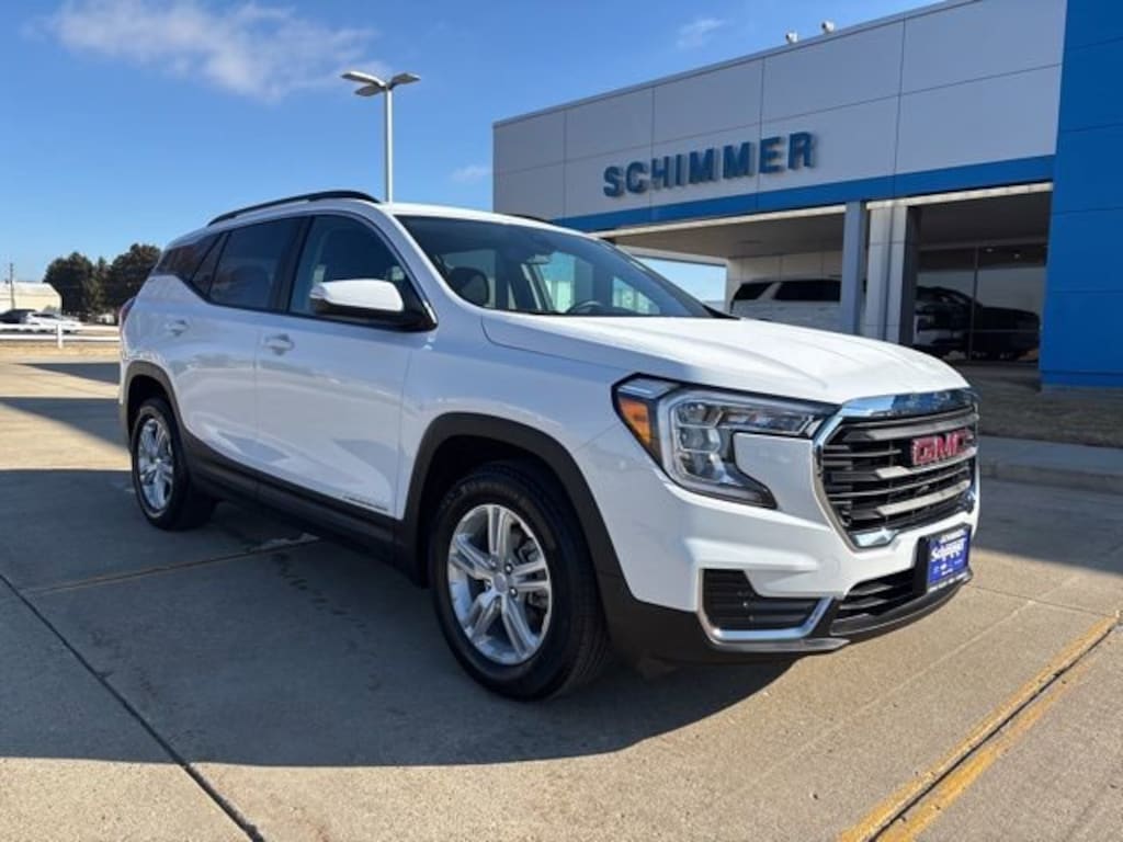 Used 2024 GMC Terrain SLE SUV