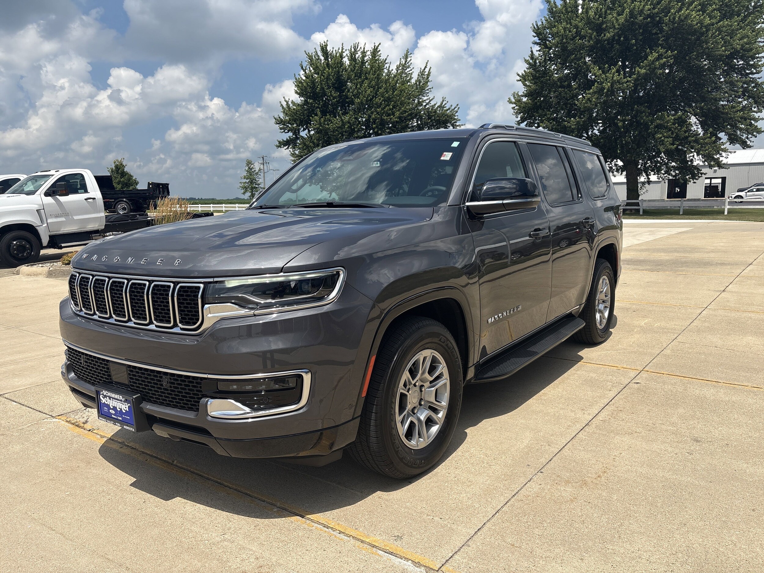 2024 Jeep Wagoneer photo 4