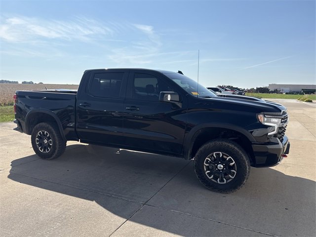 2024 Chevrolet Silverado 1500 ZR2 photo 3