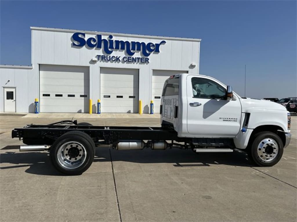 New 2024 Chevrolet Silverado 5500 HD LT Truck