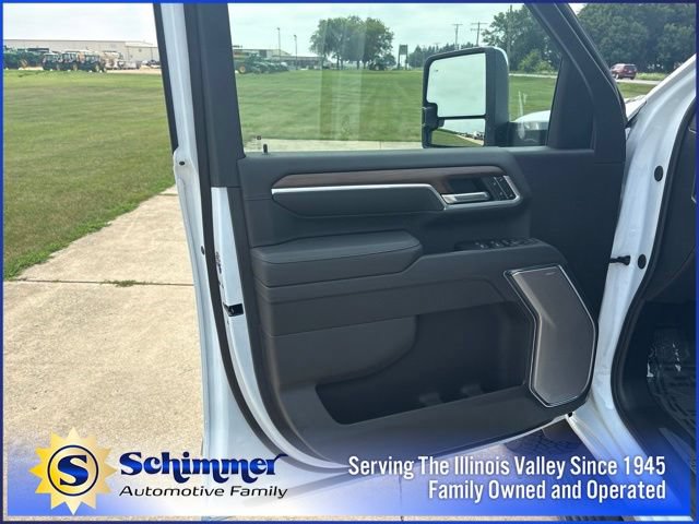 2026 Chevrolet Silverado 3500HD High Country - Photo 12