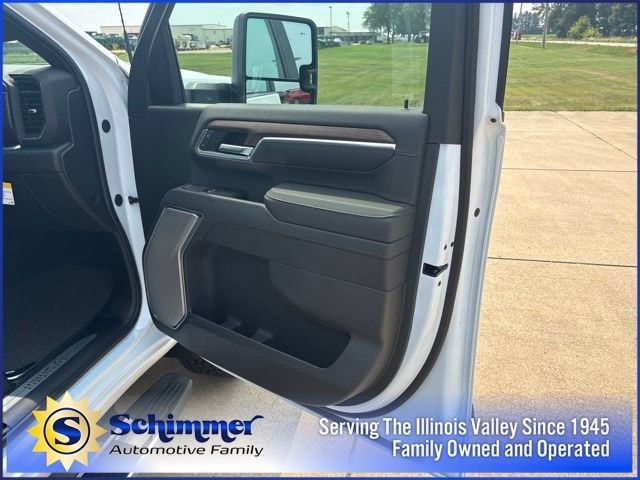 2026 Chevrolet Silverado 3500HD High Country - Photo 22